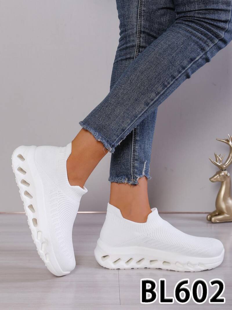 Buty sportowe damskie Roz 36-41/ 12 par